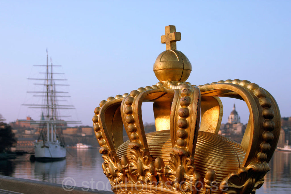 102458 - Krona på Skeppsholmsbron