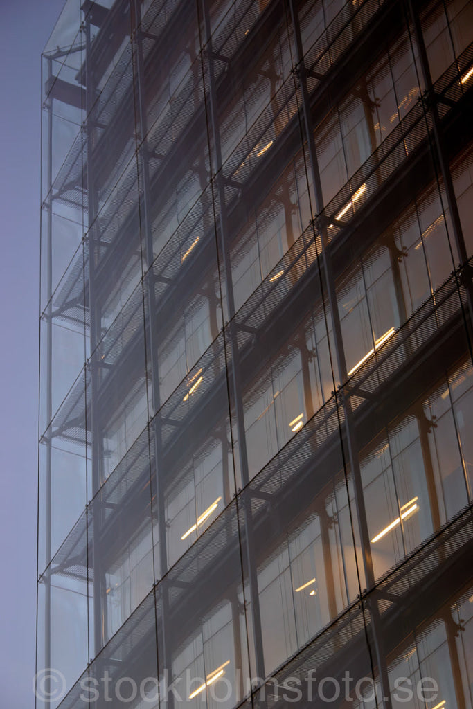 105933 - Fasad av glas