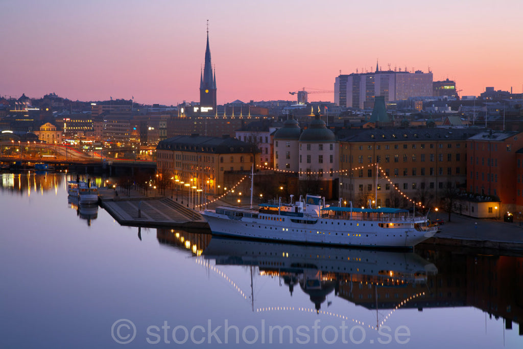 129375 - Riddarholmen i gryningen