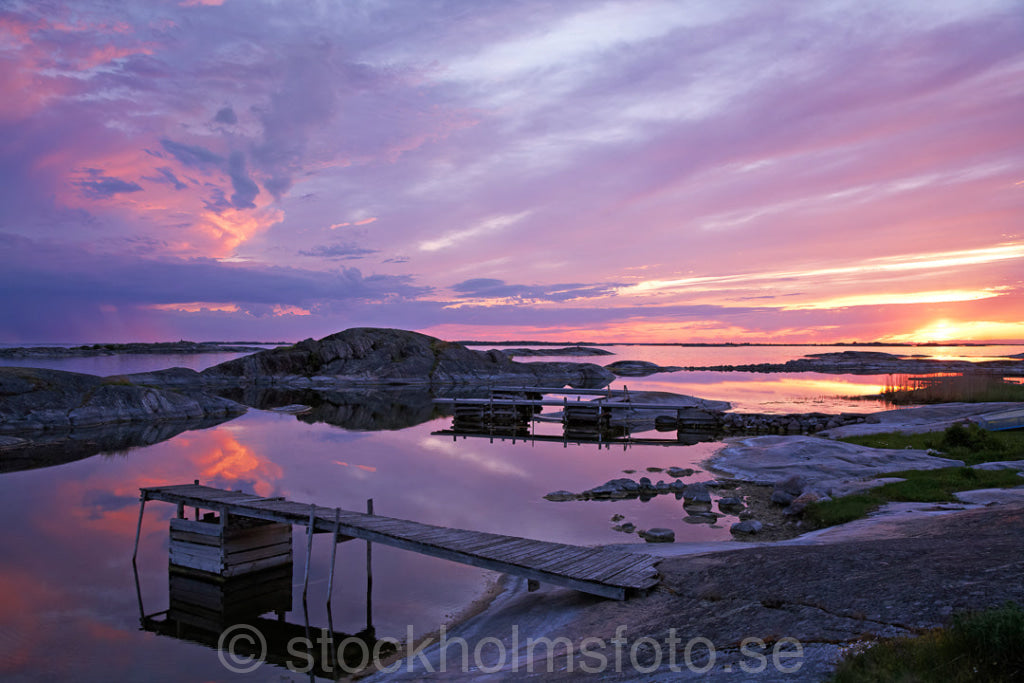 135361 - Bryggor i solnedgång