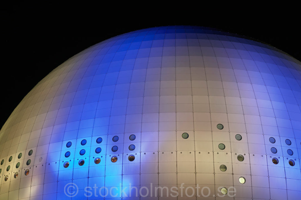 135372 - Globen upplyst