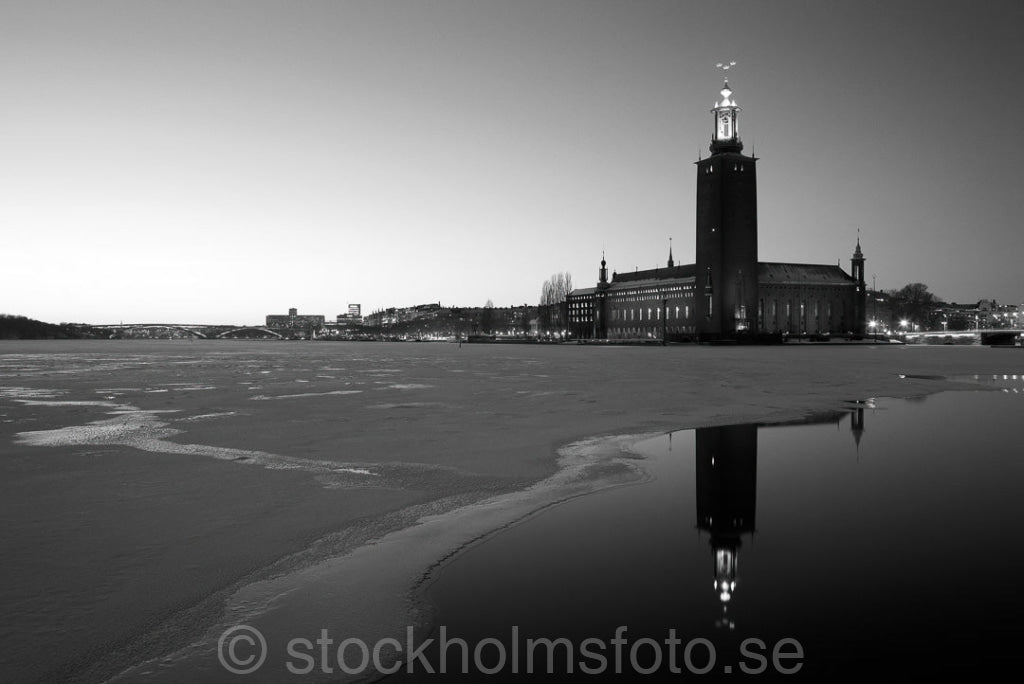 144590 - Stadshuset vintertid