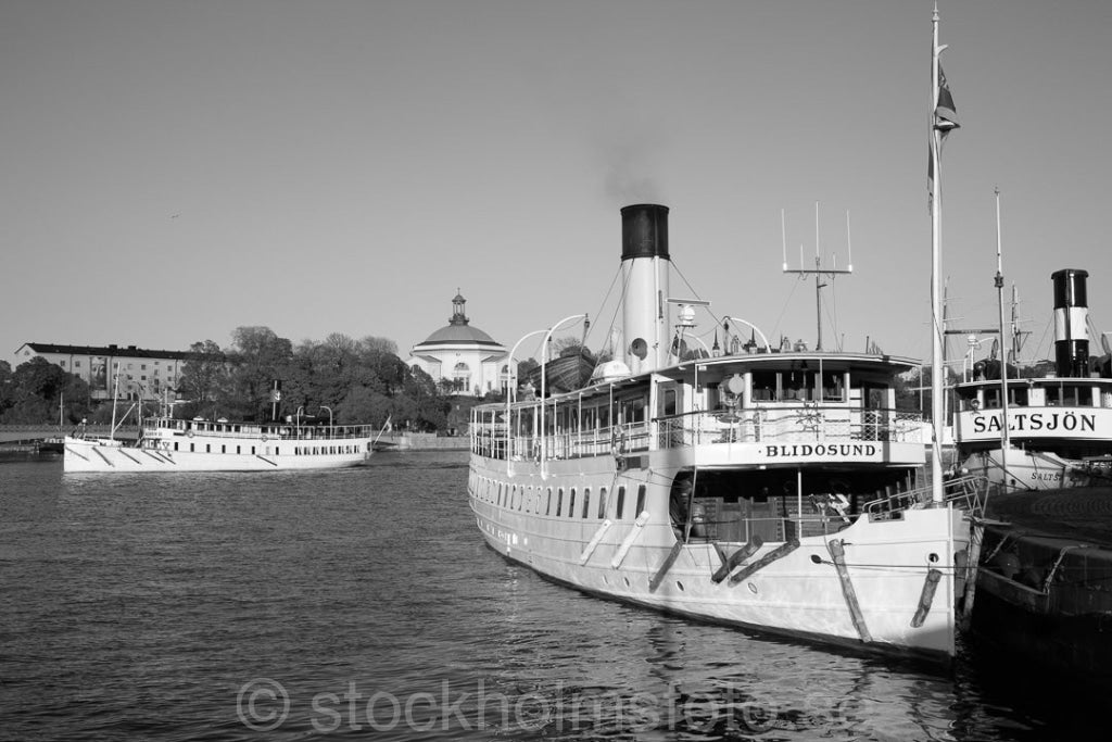 146280 - Skärgårdsbåtar vid strömmen