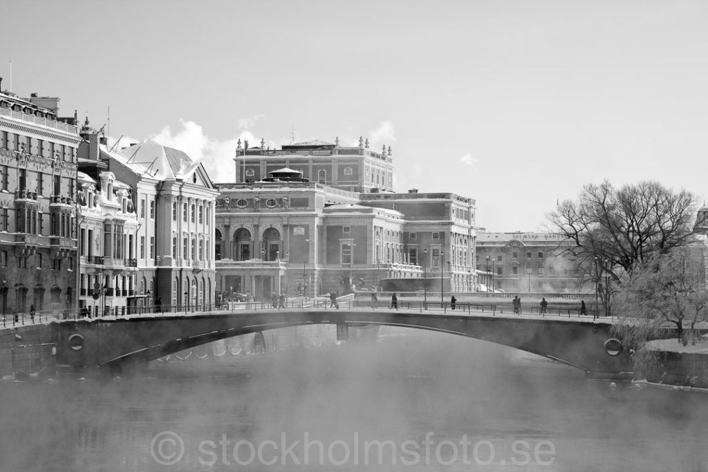 146302 - Riksbron i sjörök