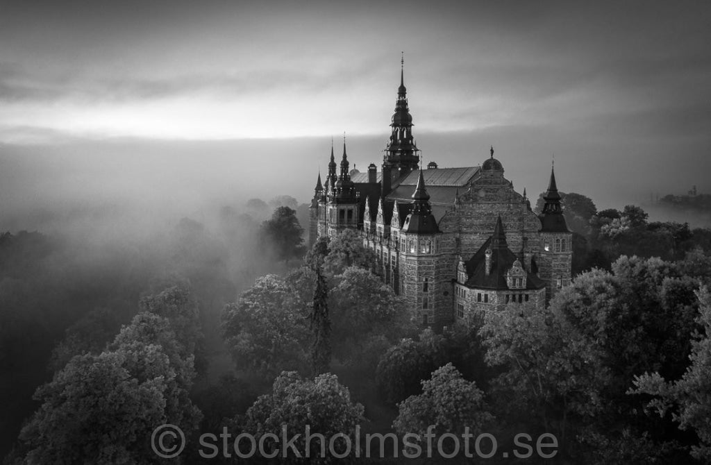 146689 - Nordiska museet i dimma