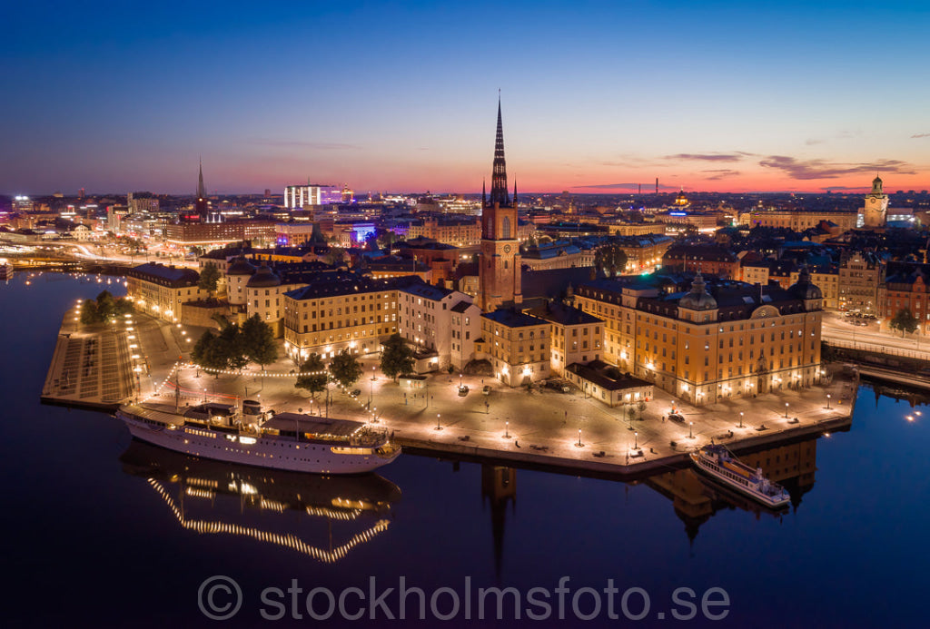146768 - Stilla natt vid Riddarholmen