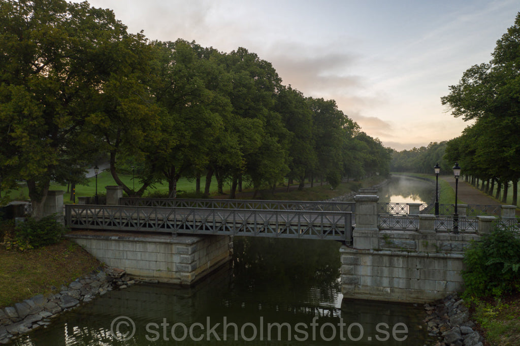 147200 - Morgon vid Djurgårdsbrunn