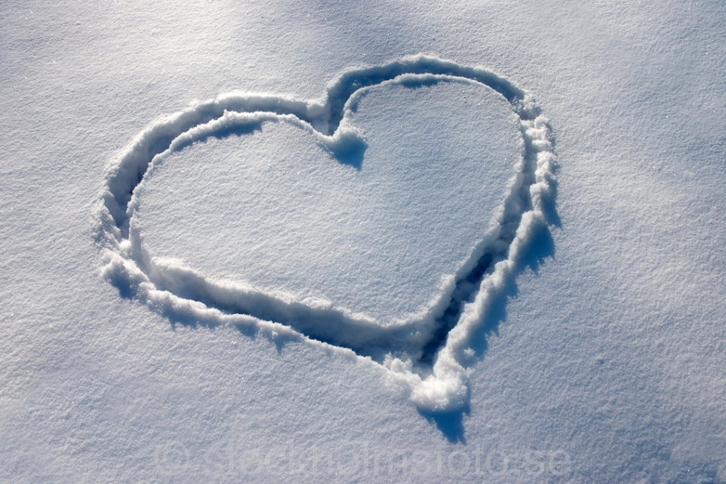 101774 - Hjärta i snö