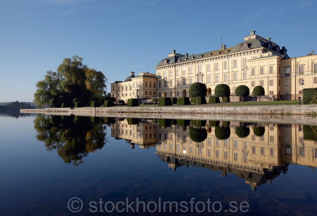 136992 - Drottningholms slott