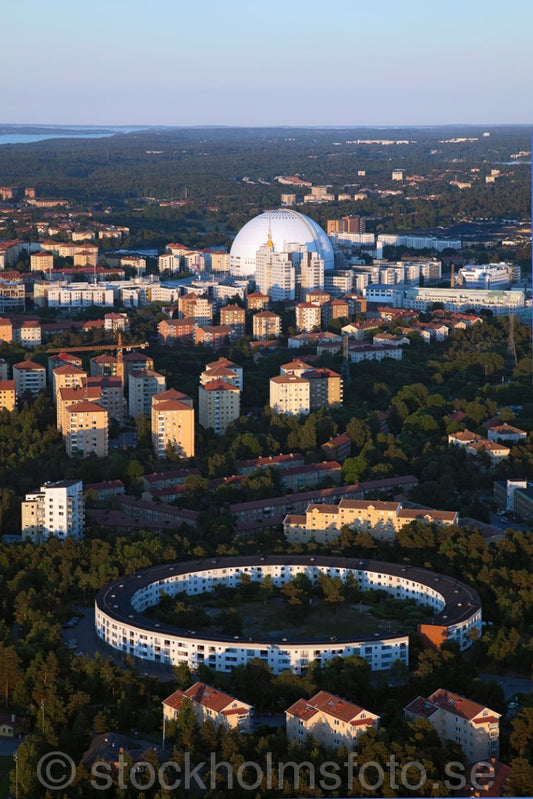 144510 - Orrhammaren och Globen