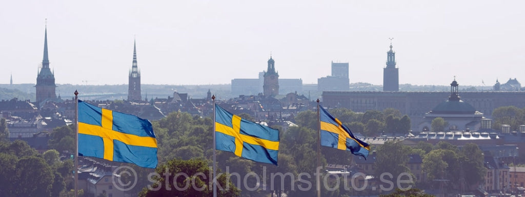144559 - Stockholms innerstad och flaggor