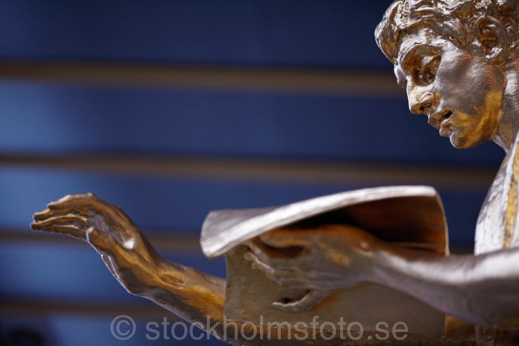 144661 - Staty vid Dramaten