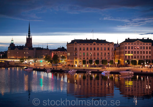 145063 - Gamla stan i skymningen