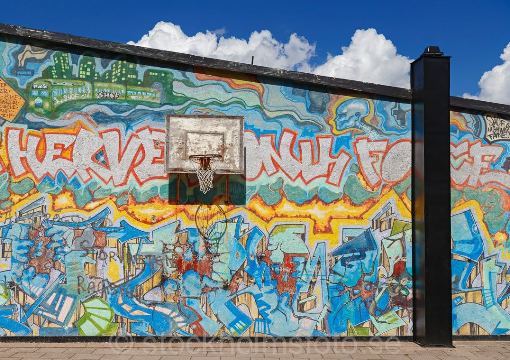 145325 - Graffiti på basketvägg