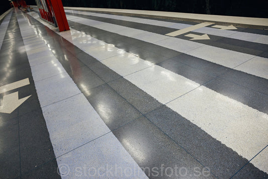 145347 - Tågperrong