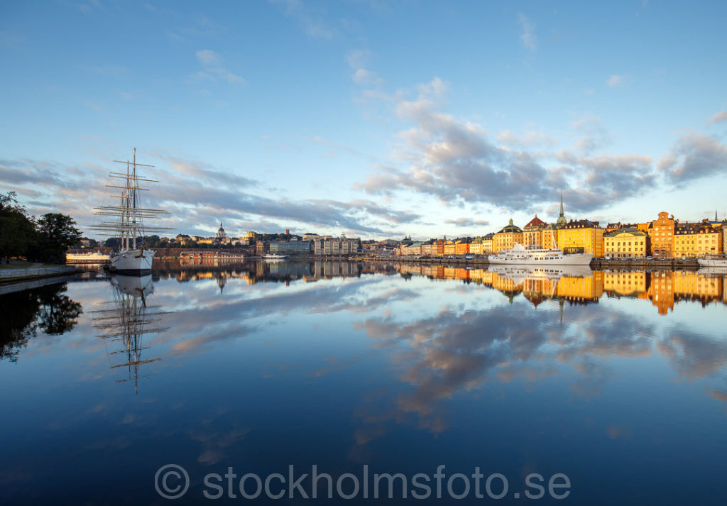 145676 - Gamla stan i gryningen