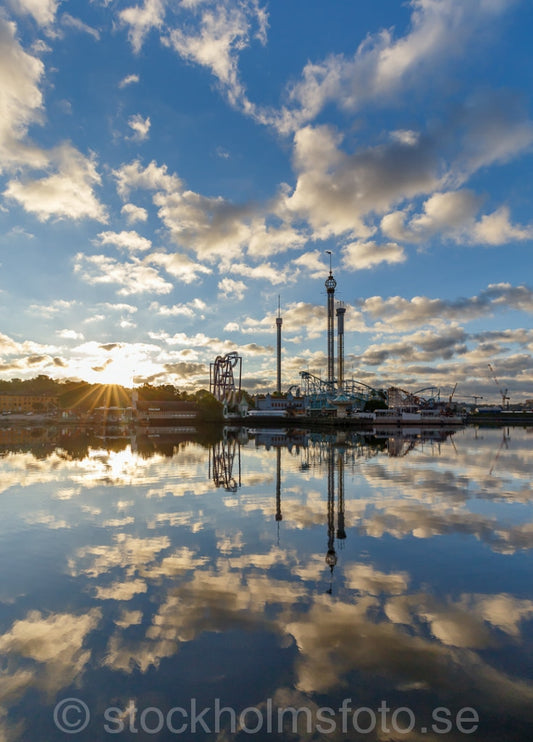 145689 - Morgon vid Gröna Lund