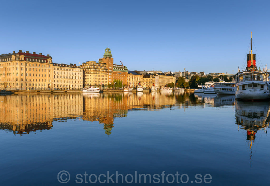 145704 - Nybroviken i gryningen