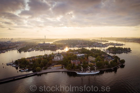 146958 - Skeppsholmen i morgonljus
