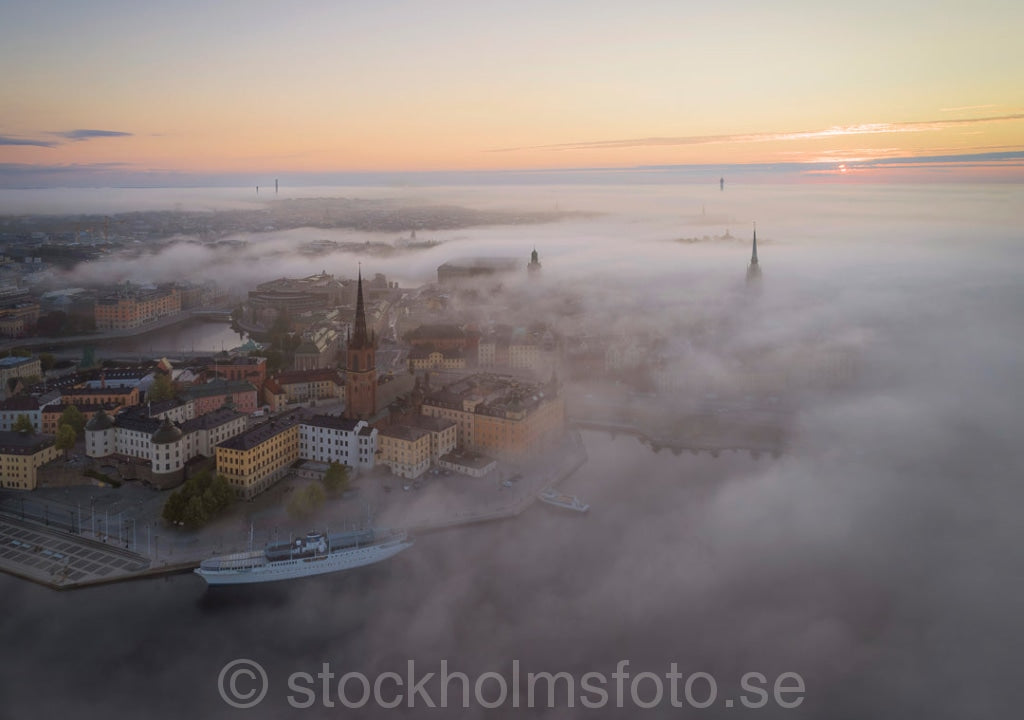 146965 - Stockholm i dimma