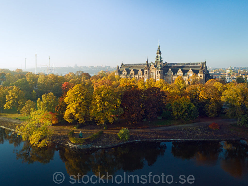 146985 - Höstfärger vid Nordiska museet