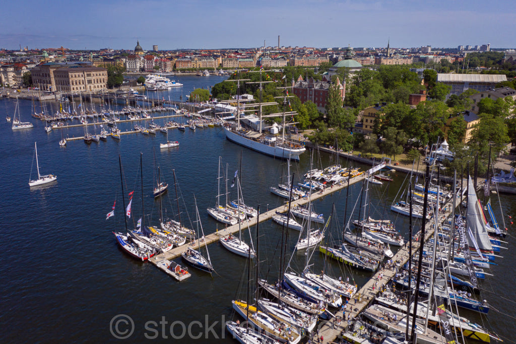 147098 - Segelbåtar vid Skeppsholmen