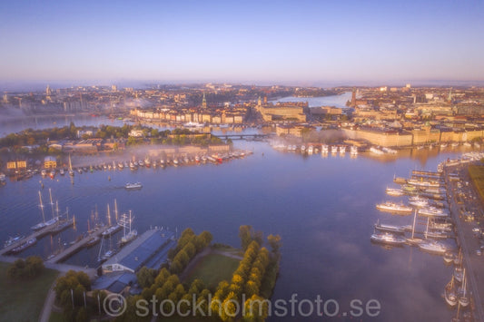 147225 - Gryningsljus över Stockholm